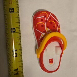 Mcdonalds Croc No Box included, just the croc you see and in clean condition